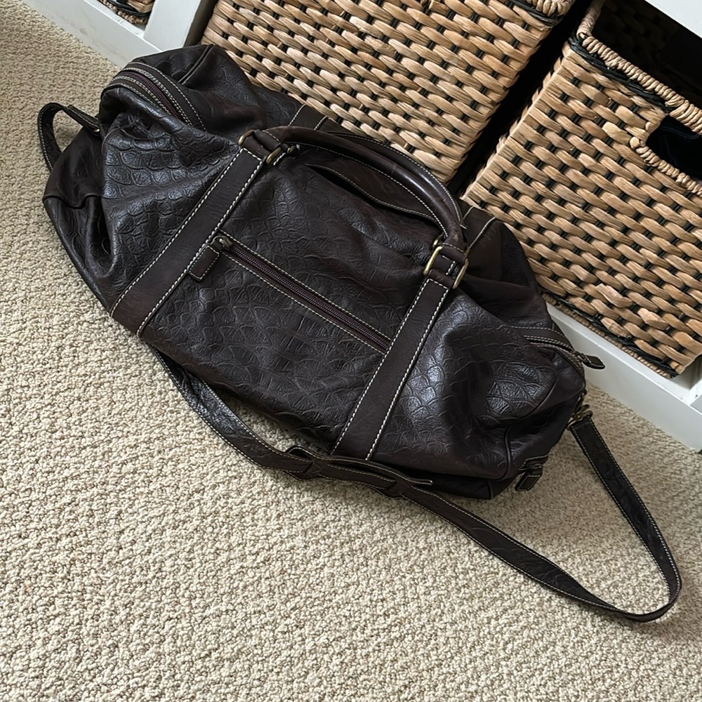 Marco Buggianin genuine leather leather 20 inch wide duffle. Beautiful bag